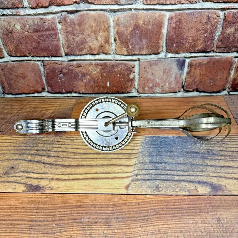 Vintage A&J EKCO Hand‎ Mixer Beater USA Wood Handle 1940s Manual Kitchen Retro